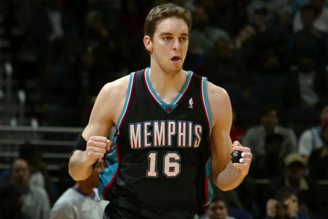 开云·体育官网包含这也行？Scout连续十场比赛得分超过惊险取胜孟菲斯灰熊清晨刷新队史纪录，今夜上海海港调整名单以备欧超杯的词条